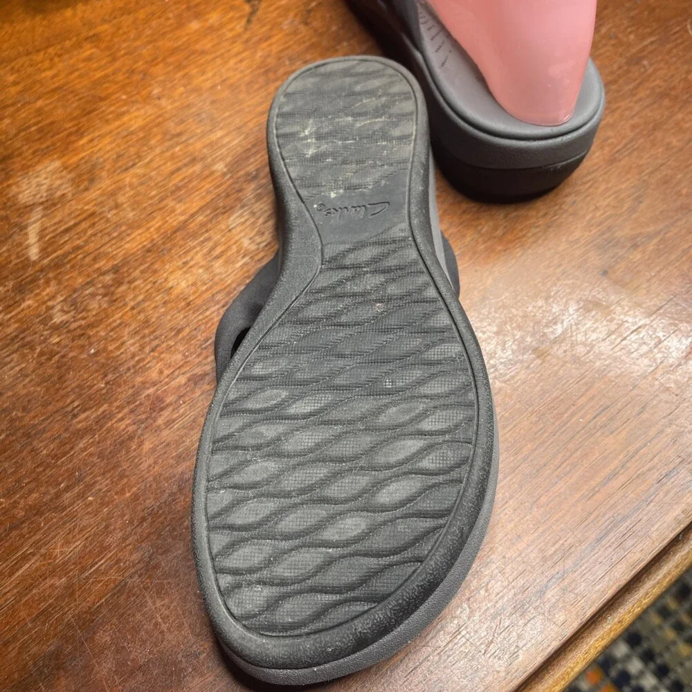 Clarks Cloudsteppers Sandals Womens 7M Arla Glison Thong Black Wedge WORN ONCE